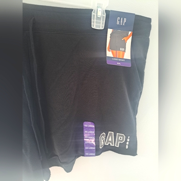 Gap Ladies Logo Short Sz XXL #NEW - Picture 4 of 7
